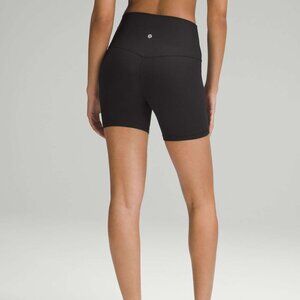 Lululemon Black High-Rise Yoga Shorts 6" Grid Texture Size 10 Athleisure